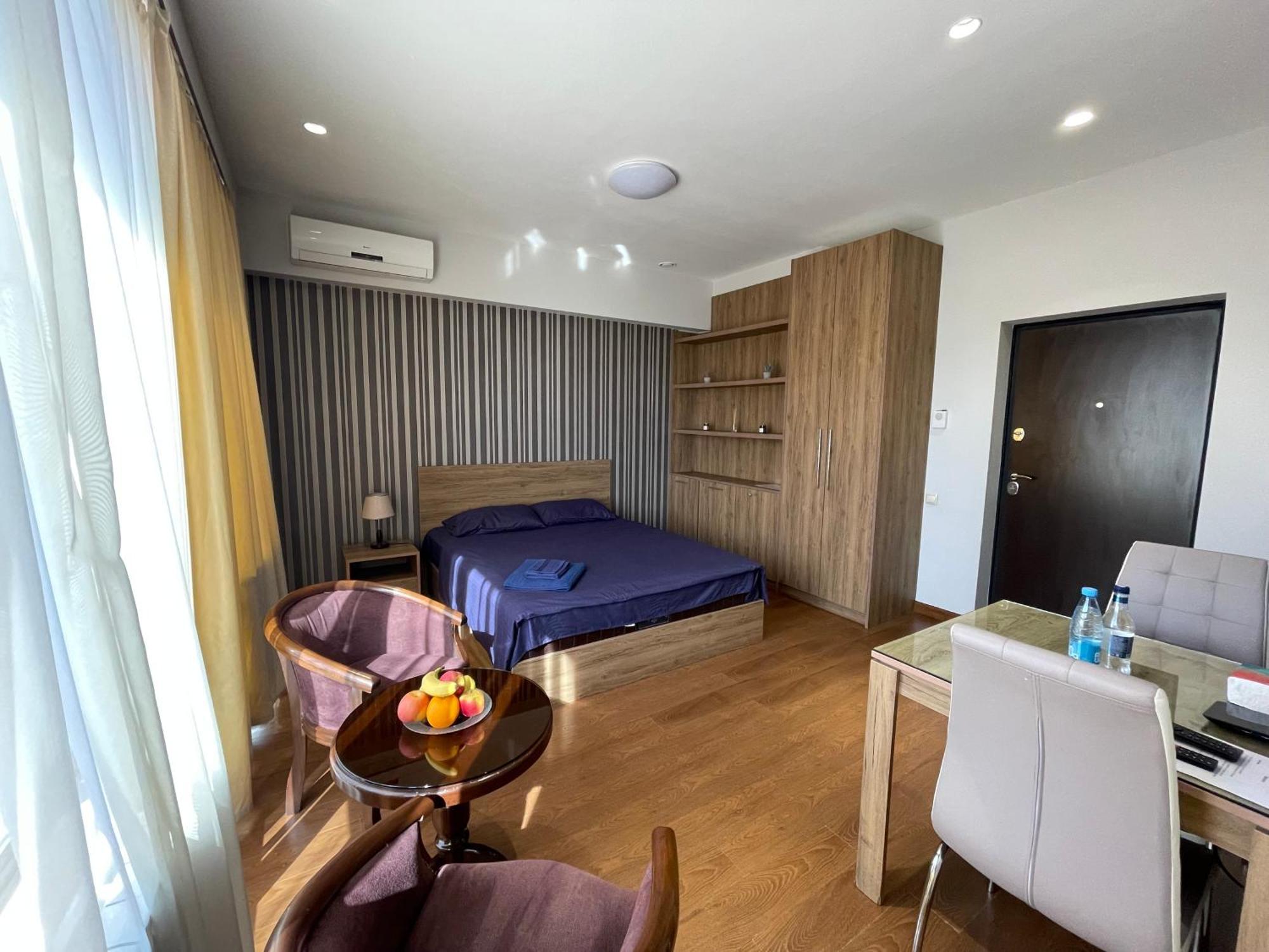 Apartment In Yerevan City Center Republic Square Self Check-In Екстер'єр фото